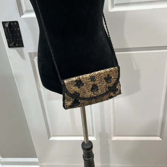 Vintage fully beaded La Regale Crossbody excellent condition - Picture 3 of 8